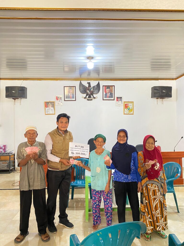 1001052041-768x1024.jpg